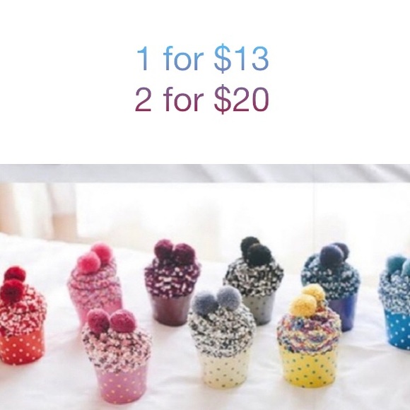 Accessories - Pom Pom Cupcake Socks